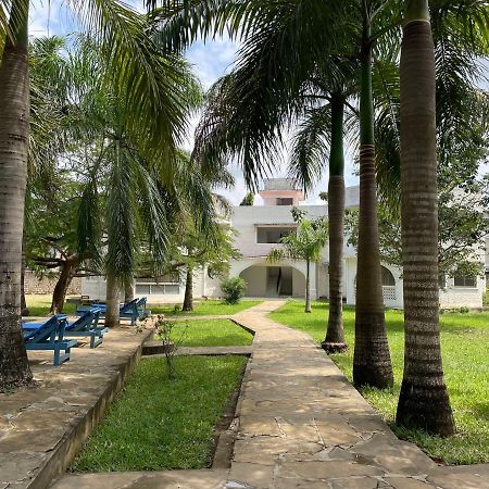 Royal Palms Apartment A4 Mombasa Dış mekan fotoğraf