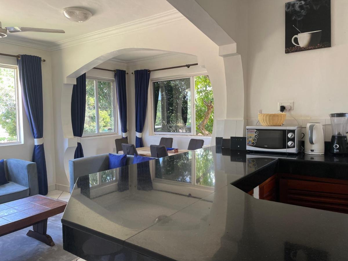 Royal Palms Apartment A4 Mombasa Dış mekan fotoğraf